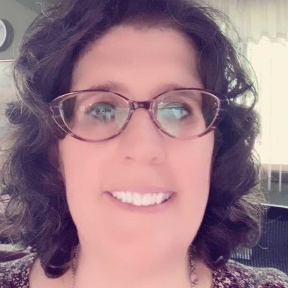 Meet your Posher, Liza